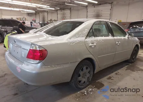 2006 Toyota Camry Le z USA, uszkodzony, nr VIN 4T1BE32K76U671253